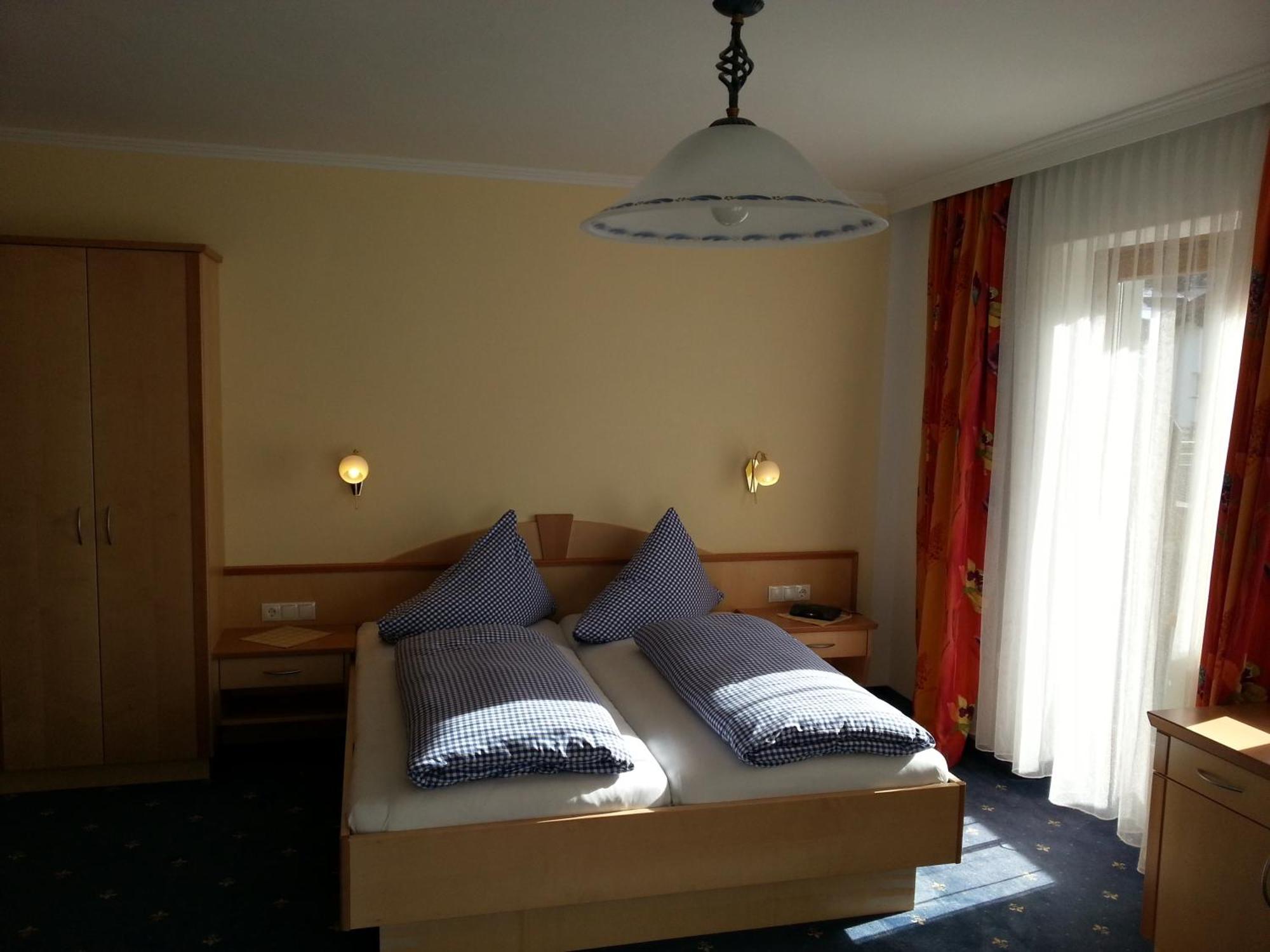 Pension Rieder Kaprun Room photo